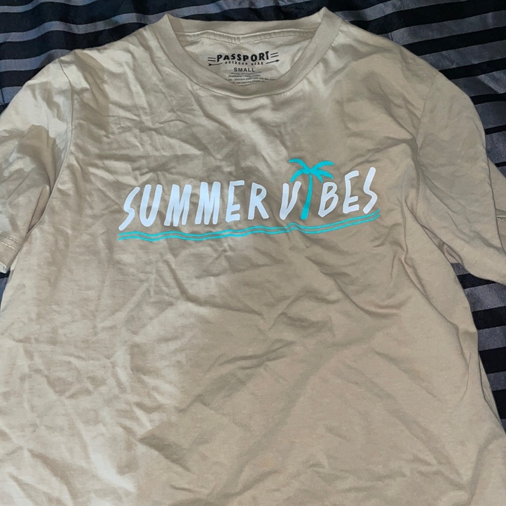 MENS SMALL SHORT SLEEVE TEE